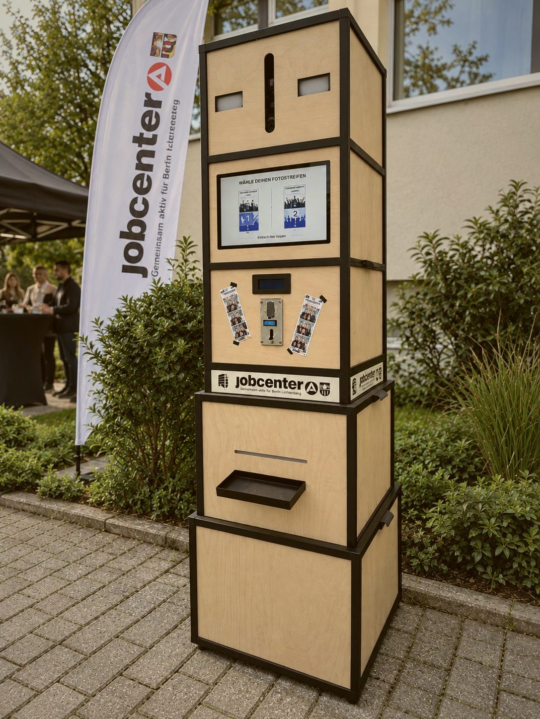 Knipskiste mit Firmen-Branding bei einem Sommerfest